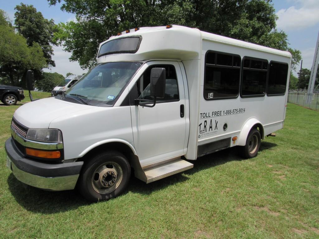 2011 Chevrolet Bus