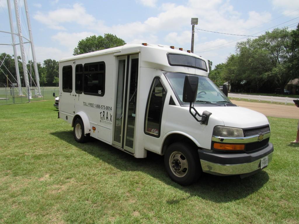 2011 Chevrolet Bus