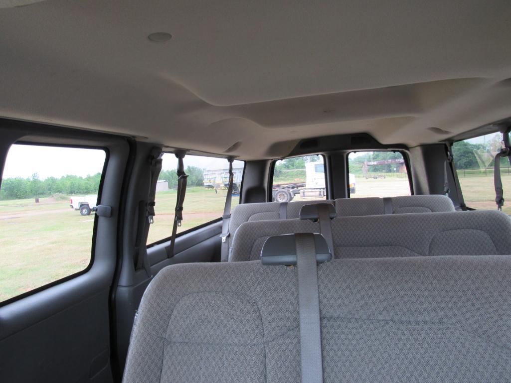 2008 GMC Savana Passenger