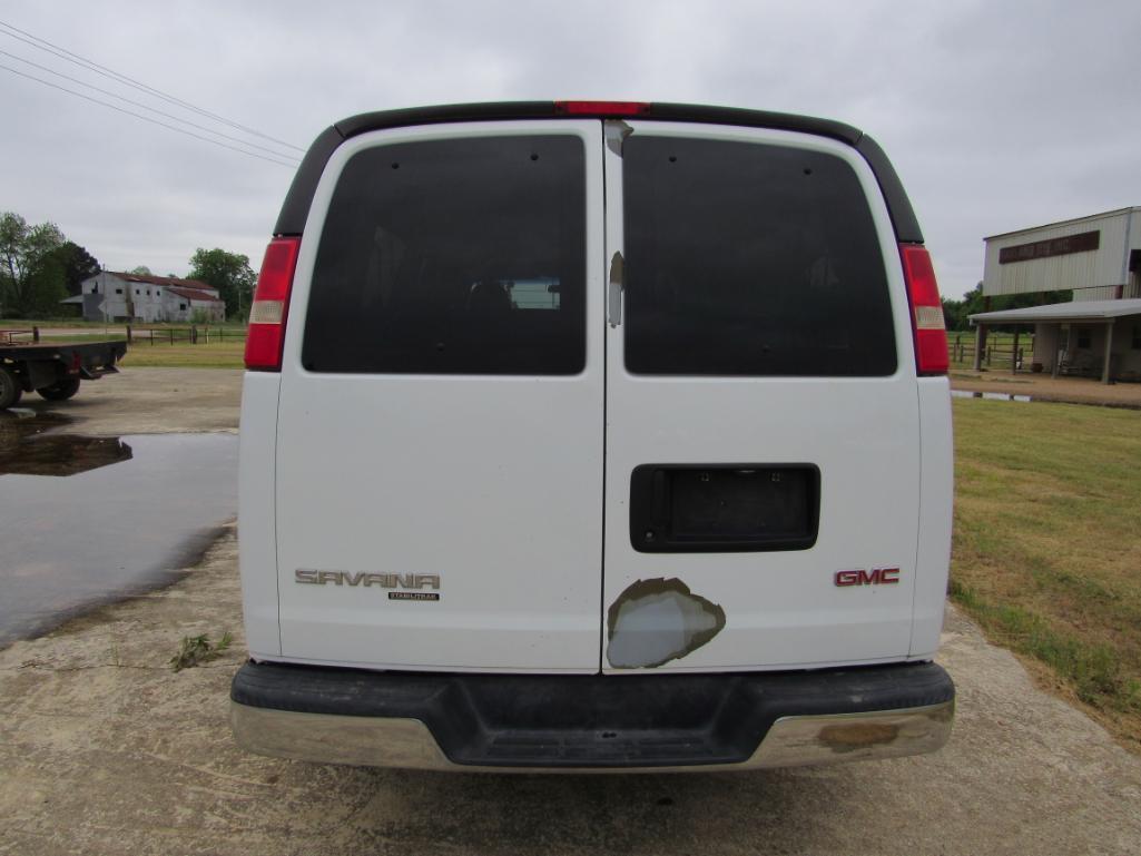 2008 GMC Savana Passenger