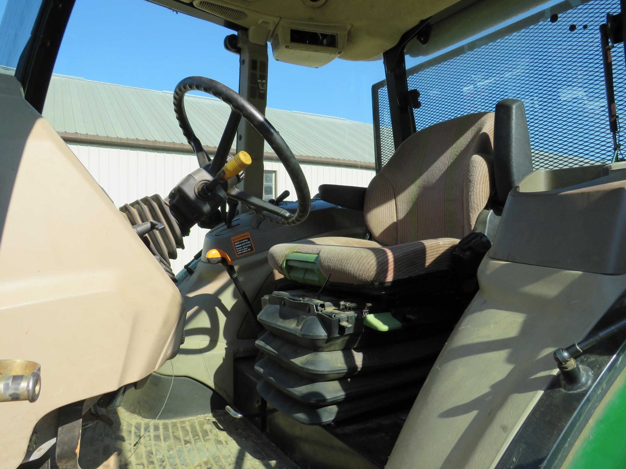 John Deere 6105D MFWD Cab tractor