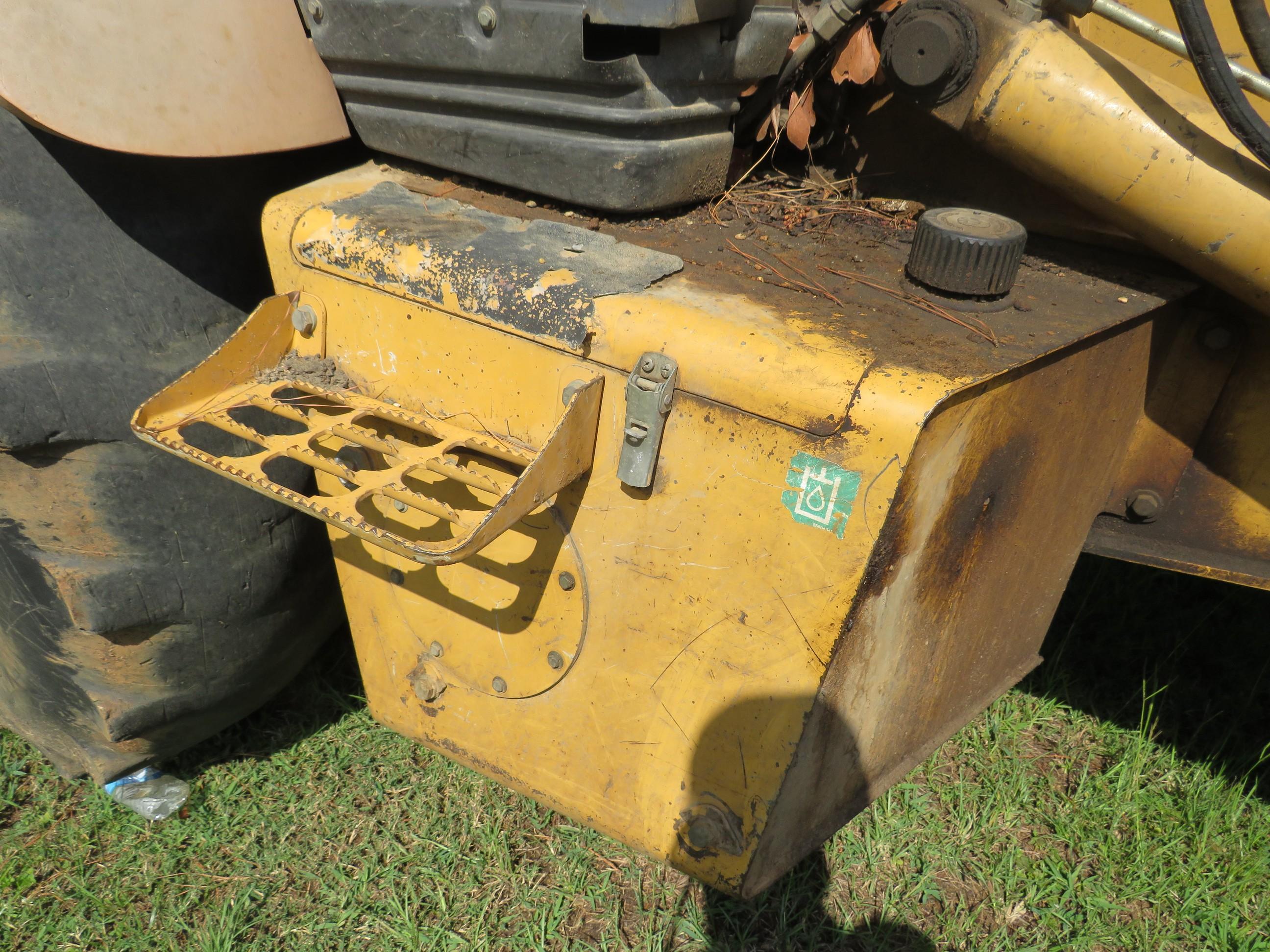 New Holland 555E Loader Backhoe