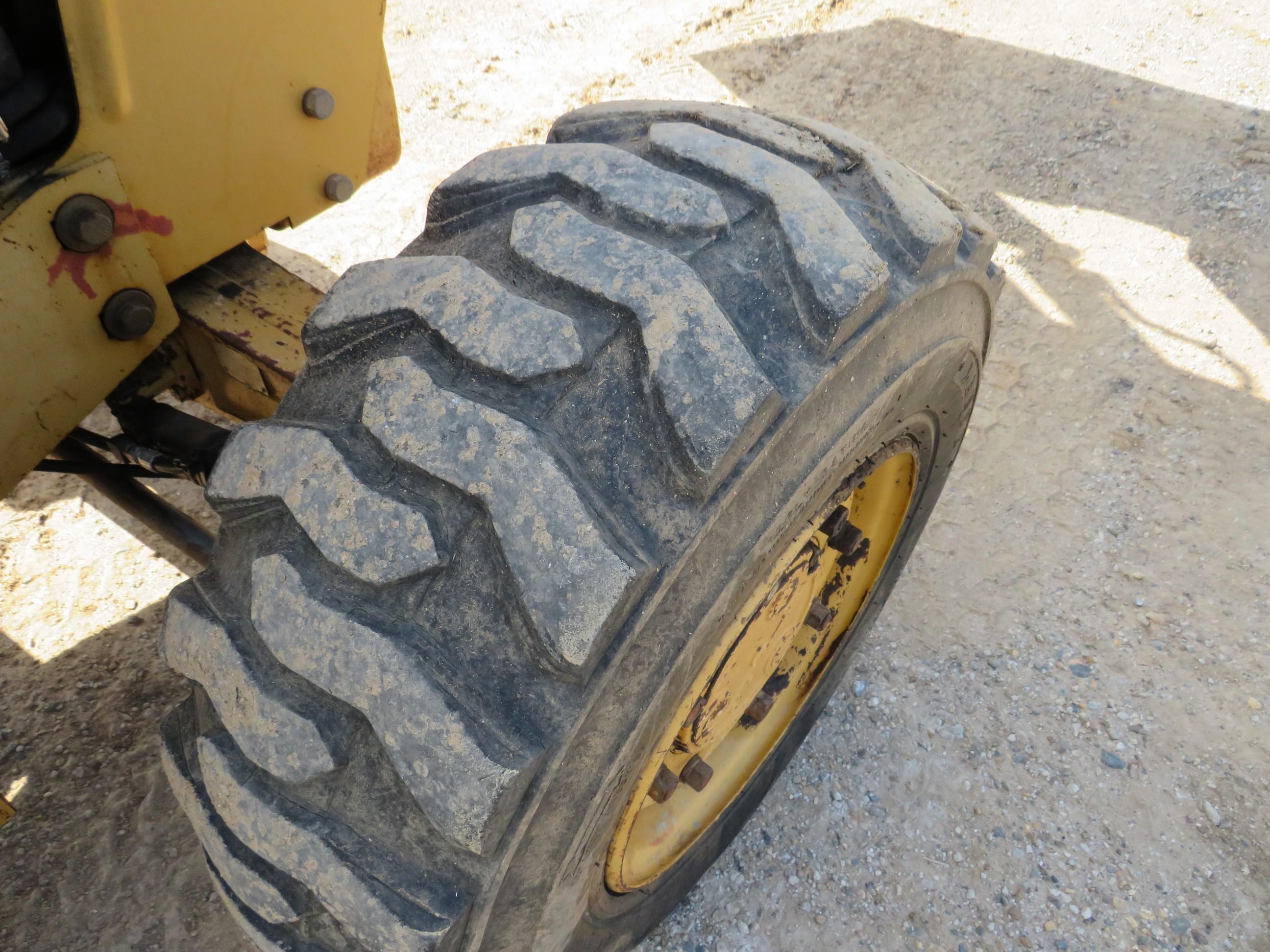 Ford 545D MFWD Skid Loader