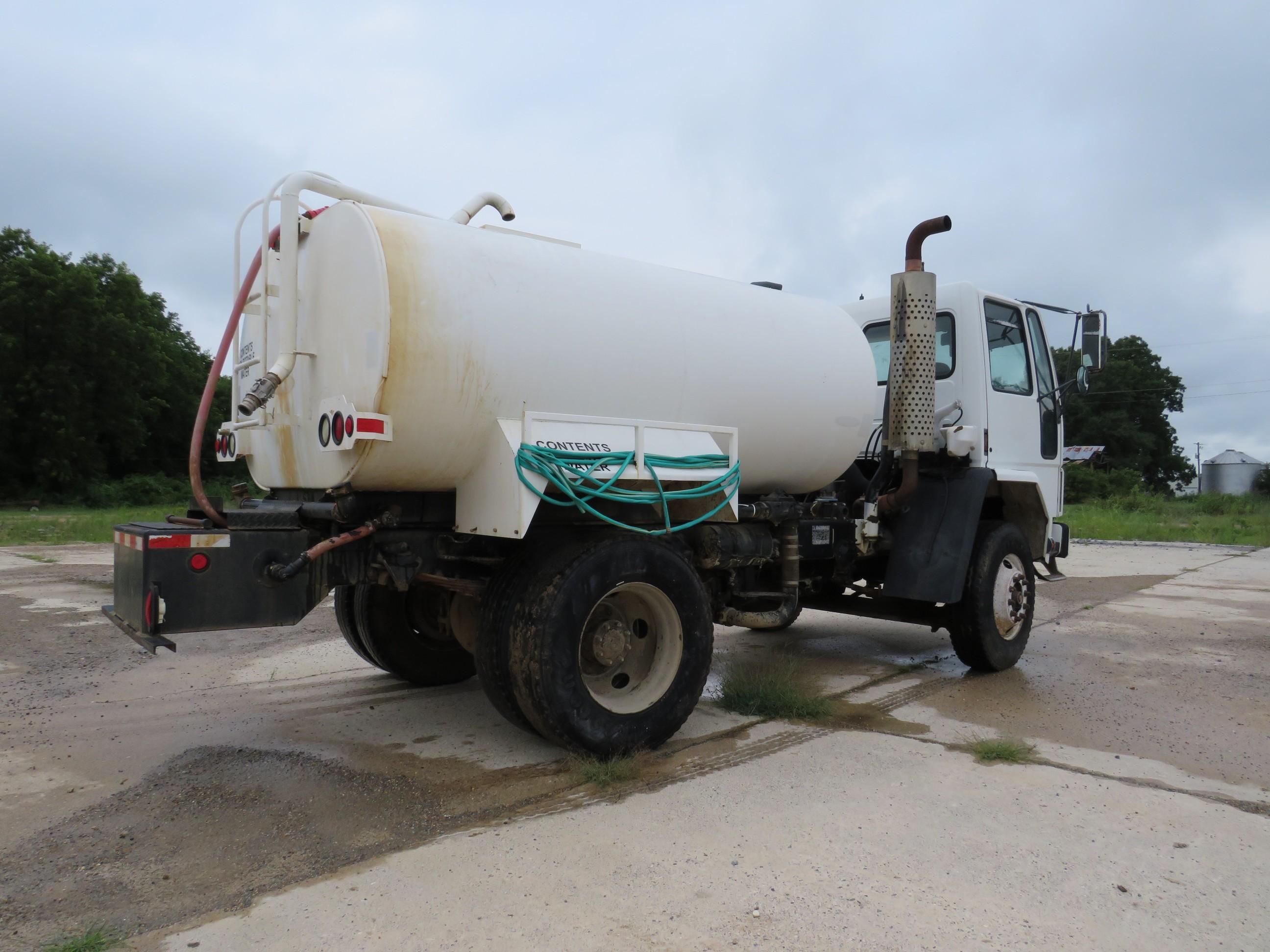 1996 Elgin Whirlwind Ford Water Truck