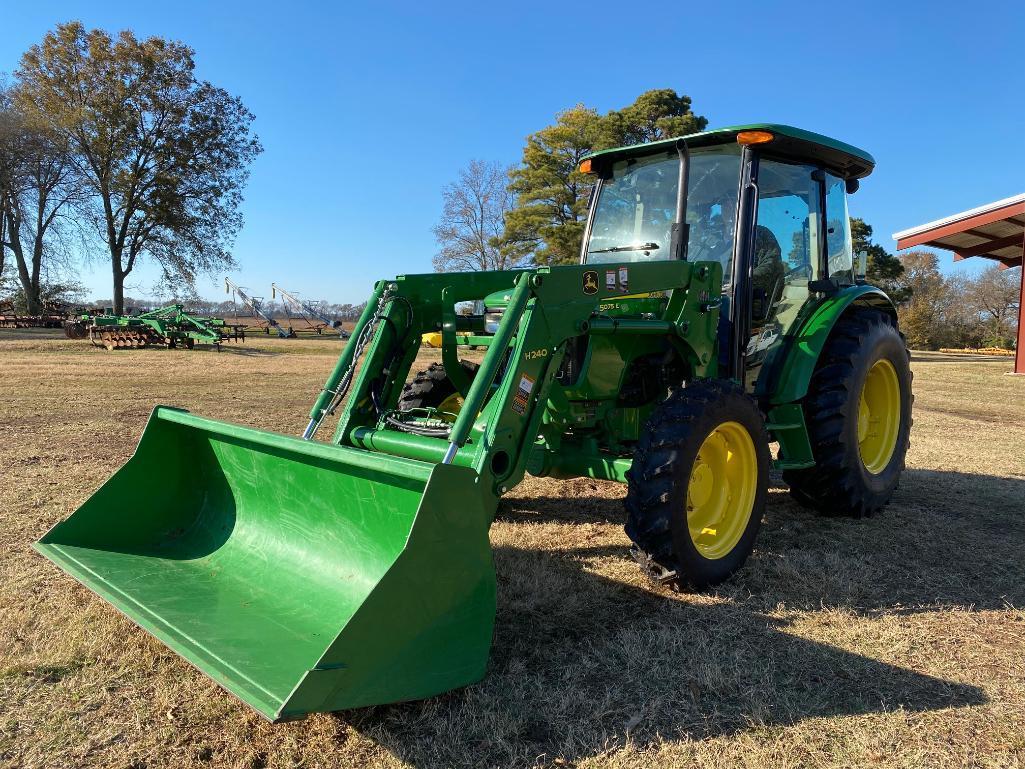 John Deere 5075E Cab Tractor w/loader MFWD