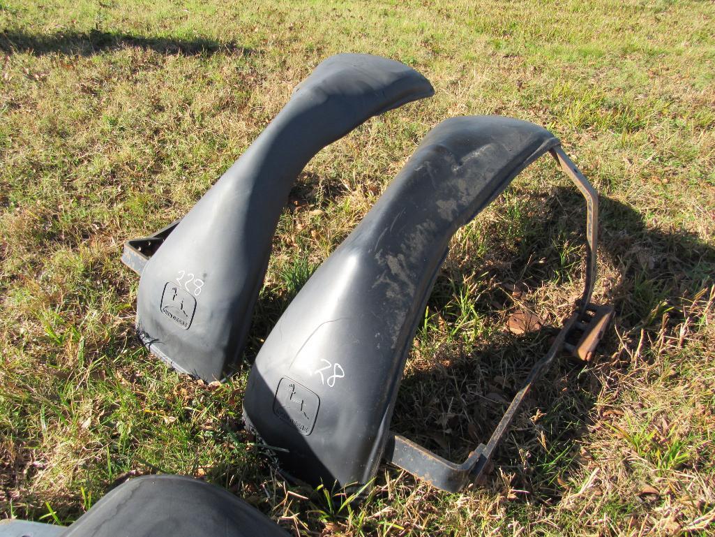 Front tractor fenders for MFWD tractor - 2