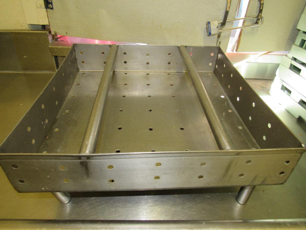 Stainless steel commercial dishwashing station