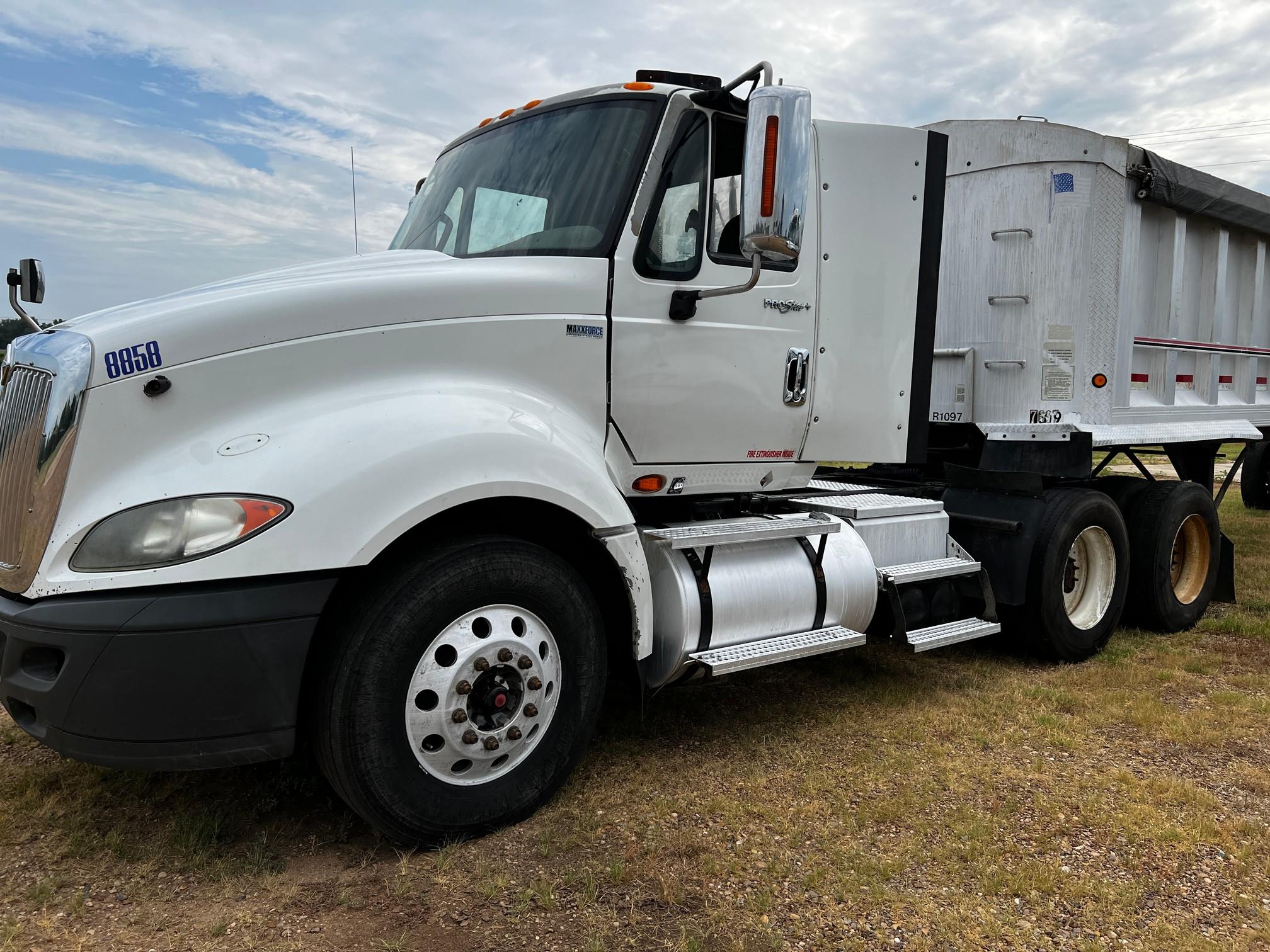 2013 International Navistar Prostar+ 122 6x4