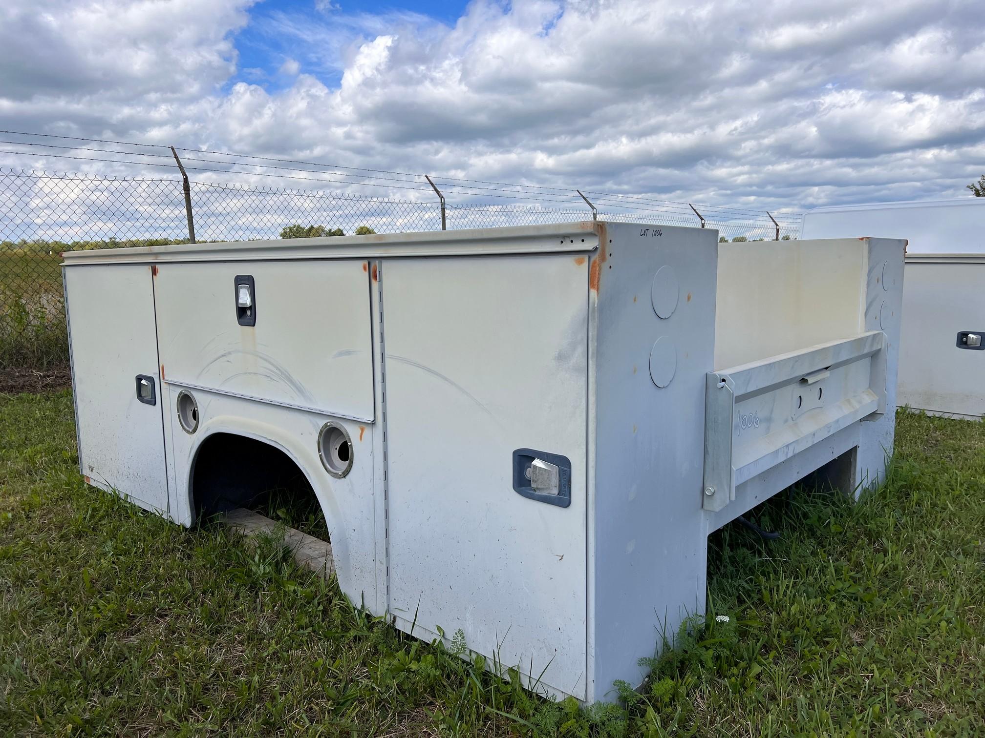 Knapheide service body truck bed 7'6" x 9'