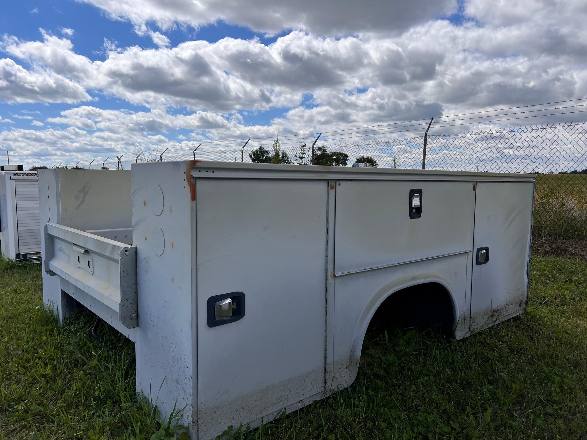 Knapheide service body truck bed 7'6" x 9'