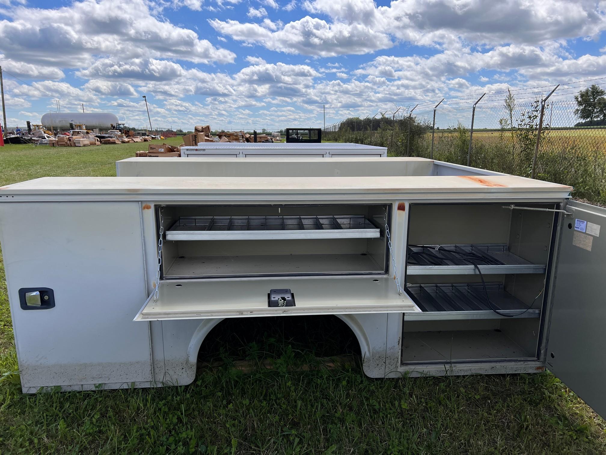 Knapheide service body truck bed 7'6" x 9'