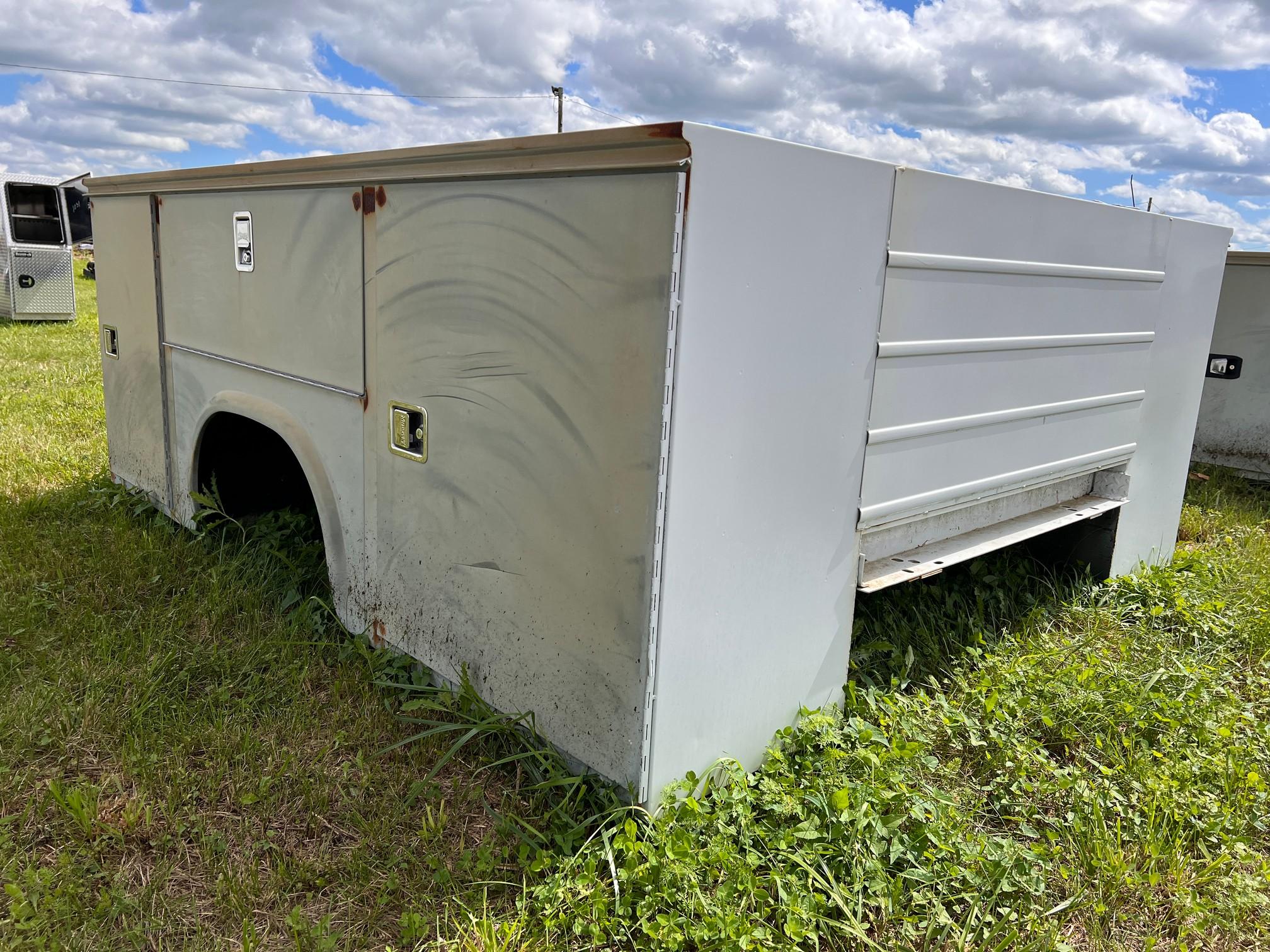 Knapheide service body truck bed 7'6" x 9'