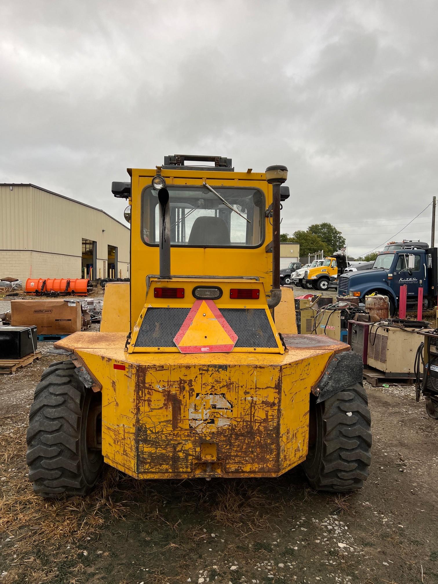 Sellick SD-80 Rough Terrain Forklift