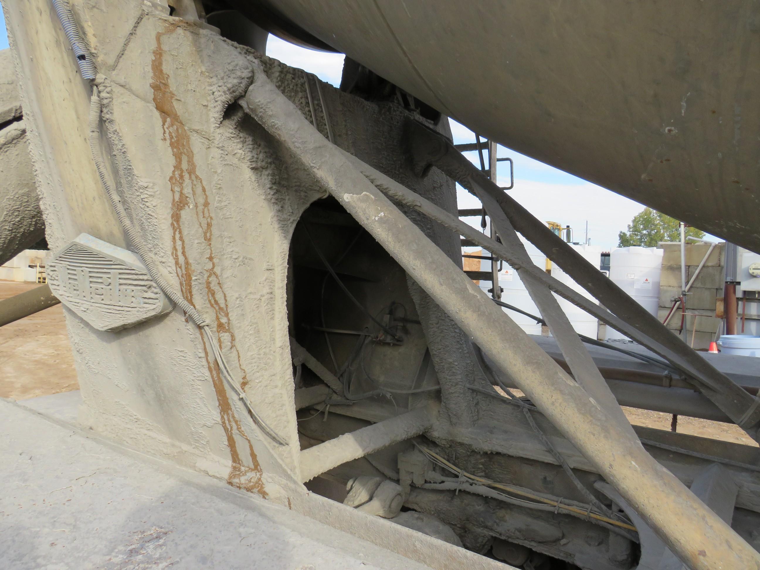 1993 Mack RD690S Concrete Mixer Truck