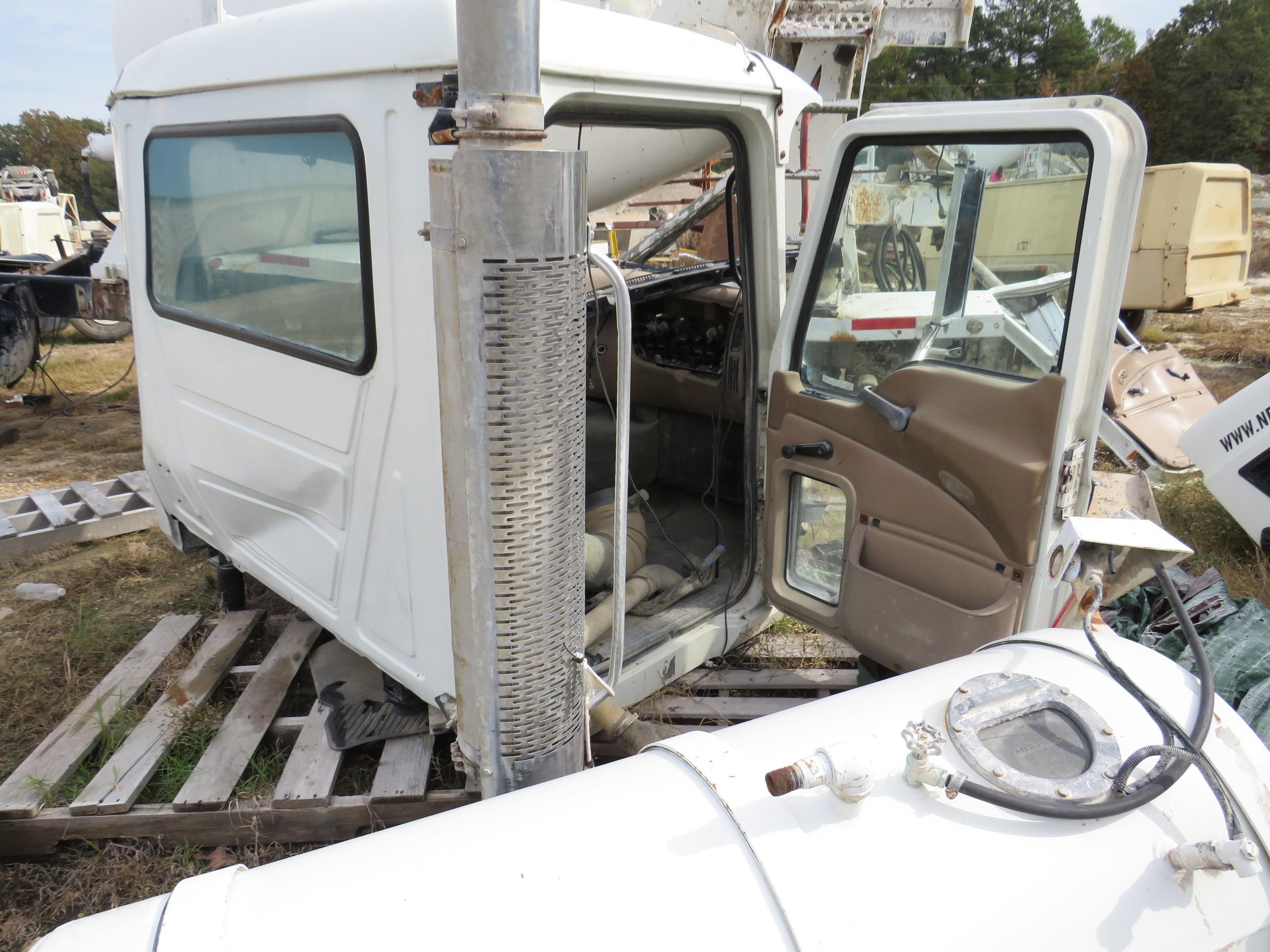 Mack CV713 Salvage Truck NO TITLE