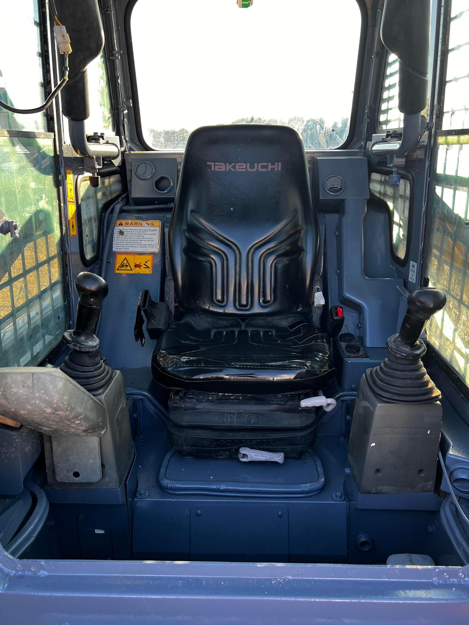 2013 Takeuchi TL12 skid steer