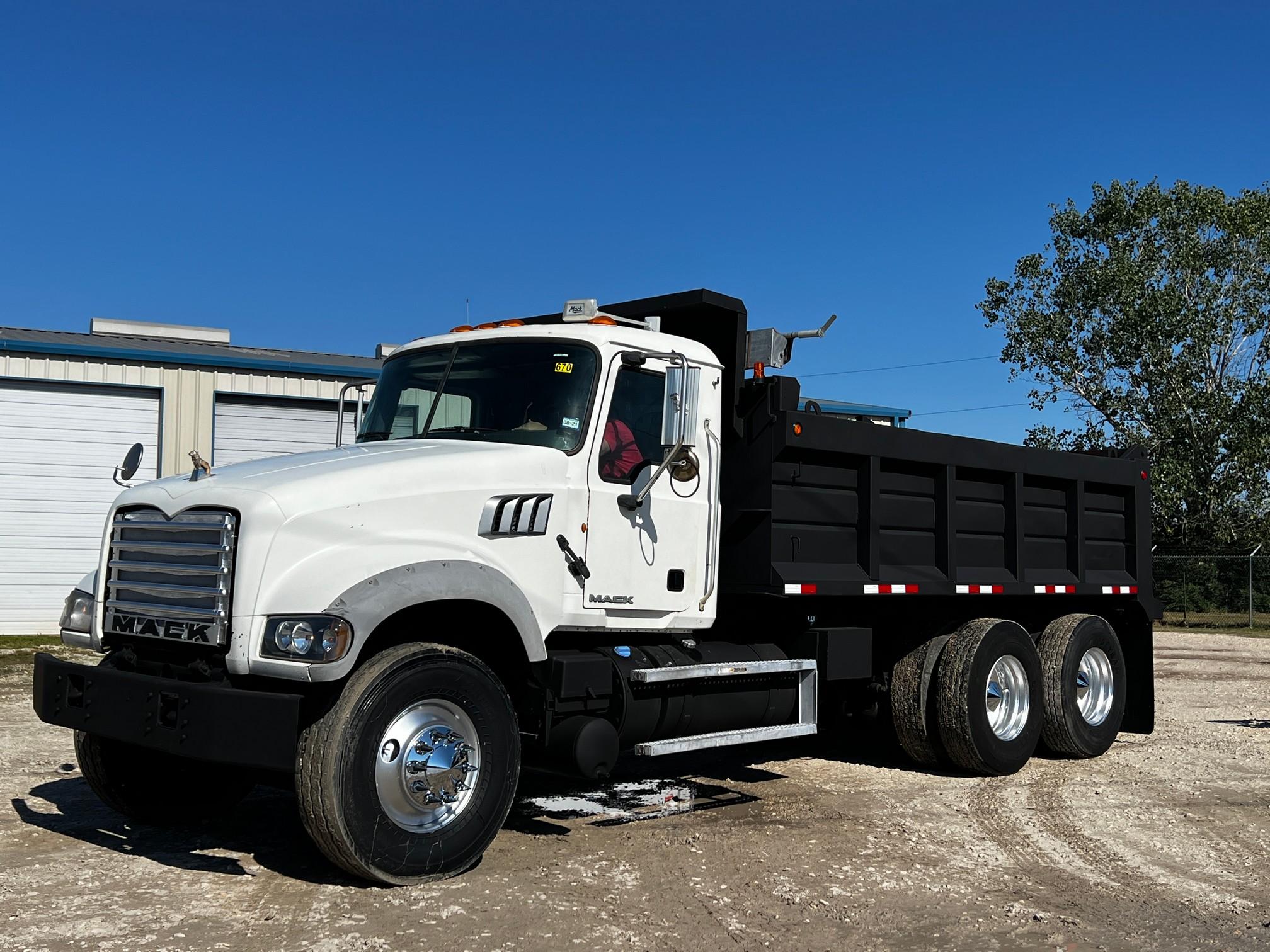 2011 Mack GU713 Dump Truck