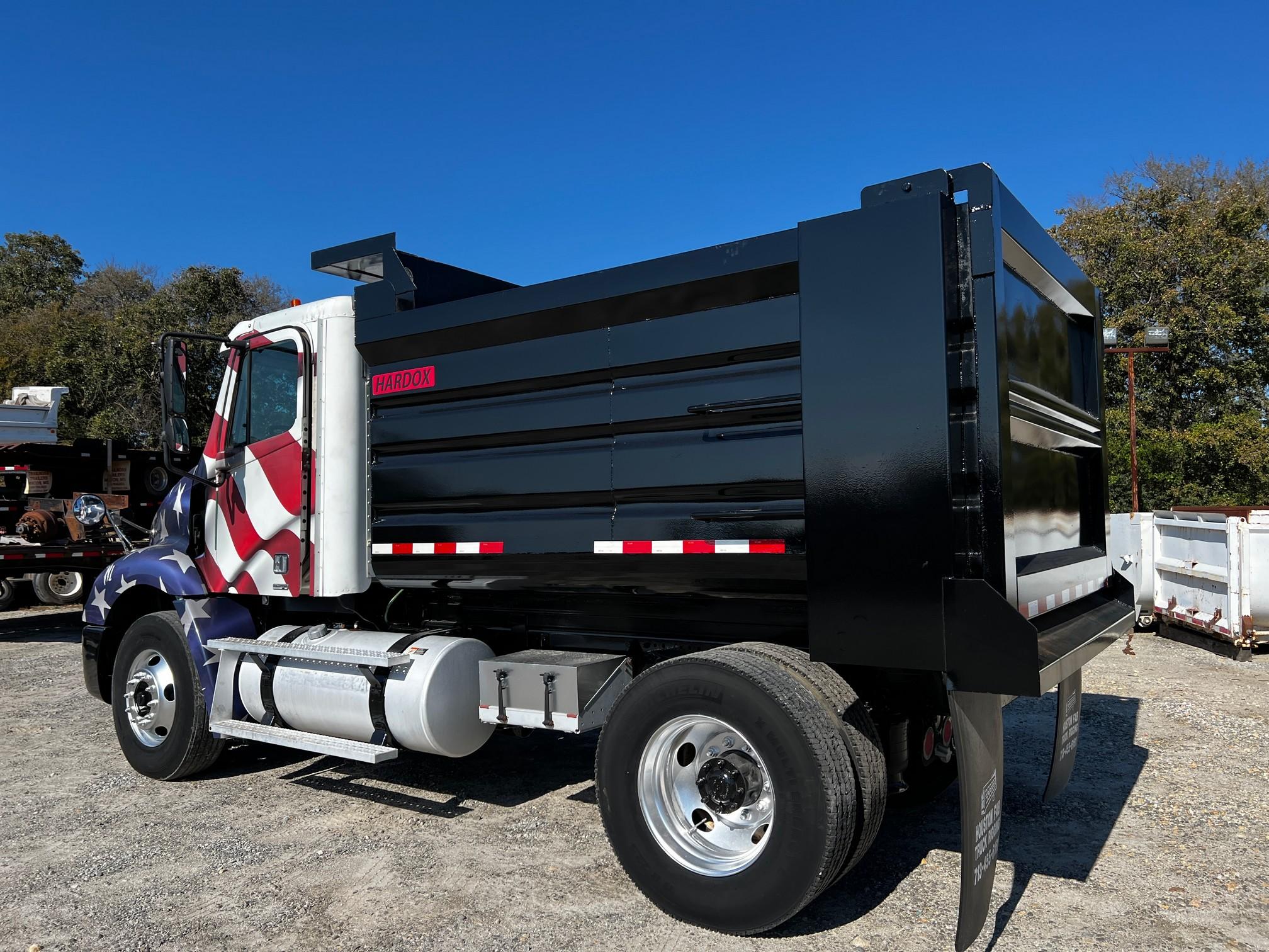 2006 Freightliner Columbia 112 Dump Truck