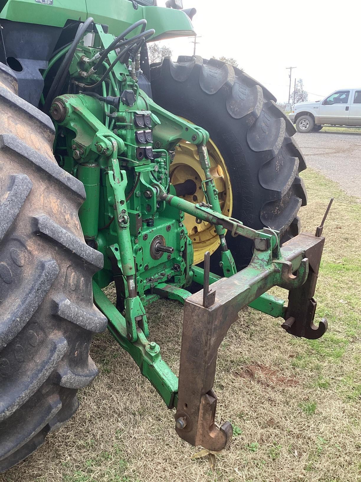 John Deere 7810 MFWD 8,011 hours, 167 PTO hp, Quad range power quad transmission