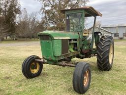 John Deere 4020 Console Model Tractor 4,999 hours showing, rear PTO, Syncro transmission