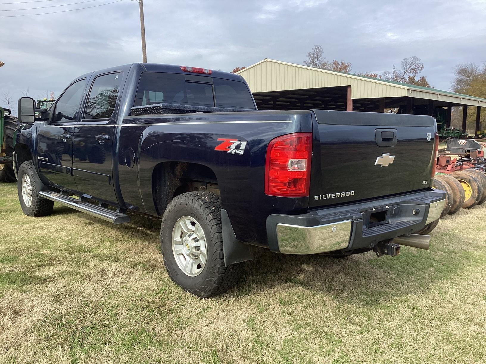 2008 Chevrolet Silverado LTZ 2500HD Blue Crew cab Z71 4x4