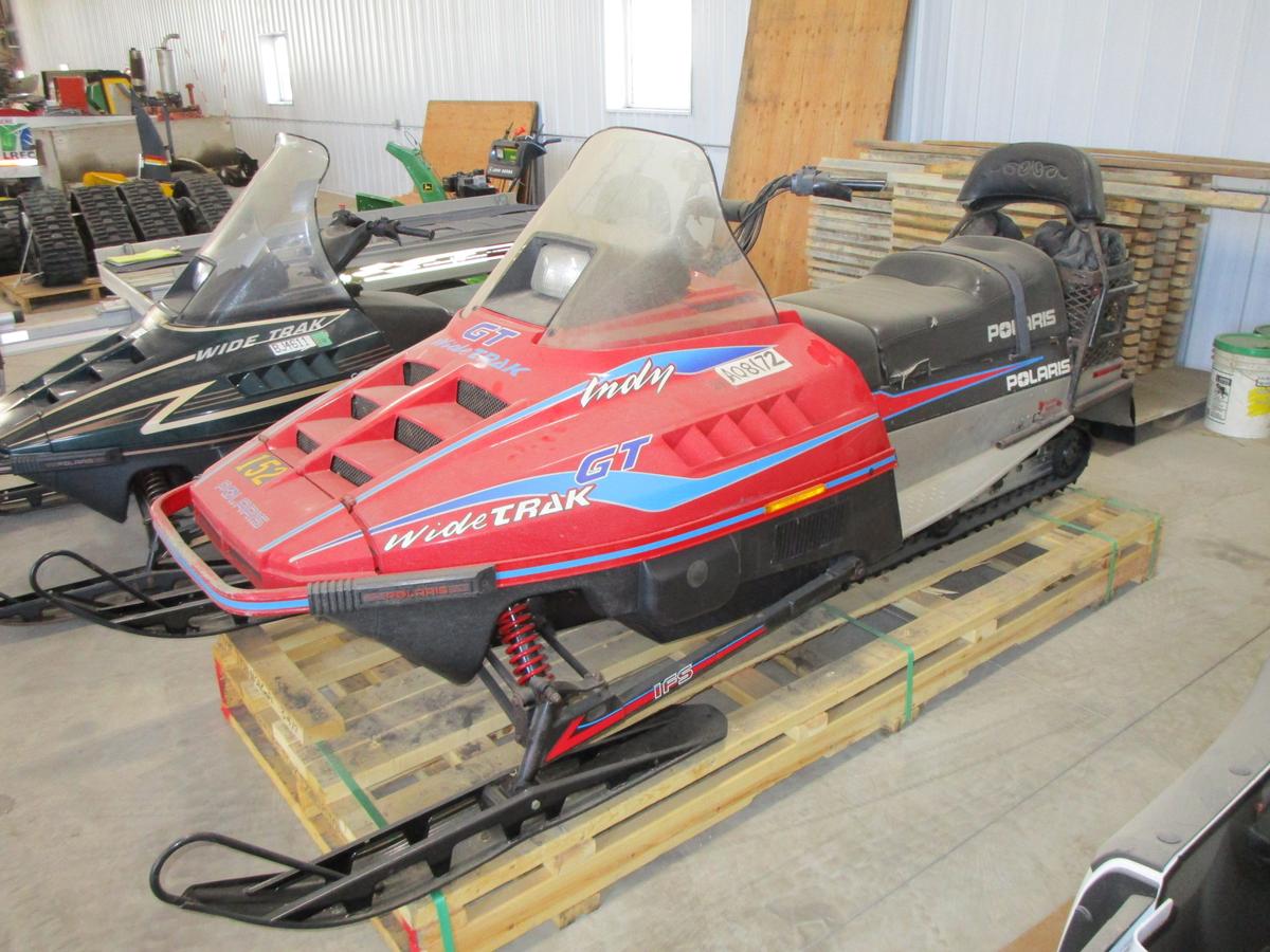 1995 Polaris 500 cc, Indy GT wide track snowmobile