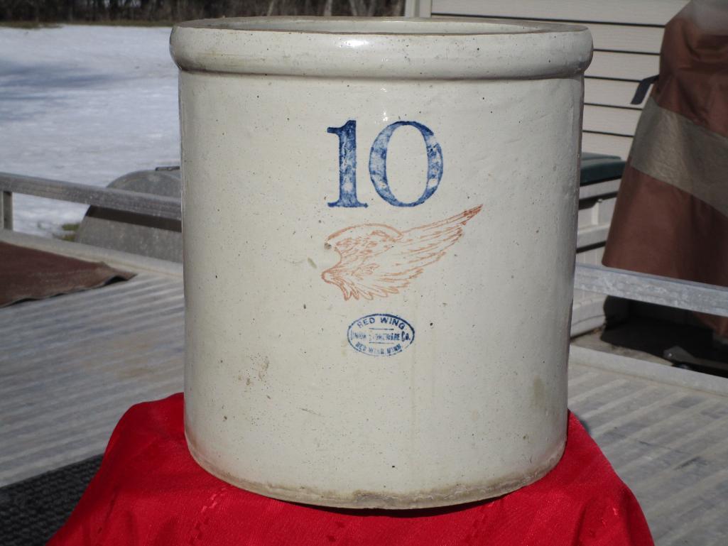 Red Wing 10 Gal. Large Wing, Red Wing Union Oval, (chip/base, Hairline On L