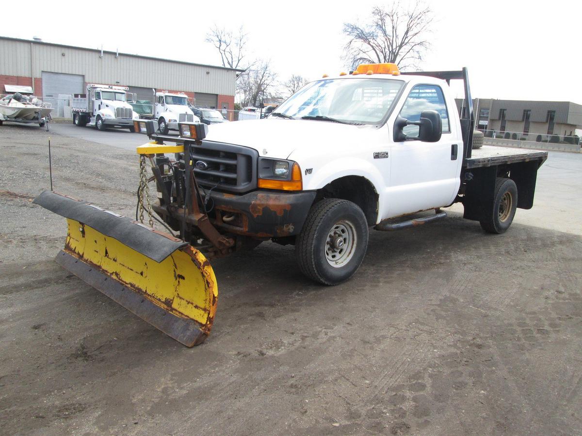 2001 Ford F-350 Flatbed Truck