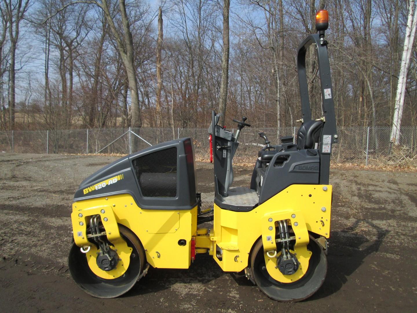 2018 Bomag BW120AD-5 Double Drum Vibratory Roller