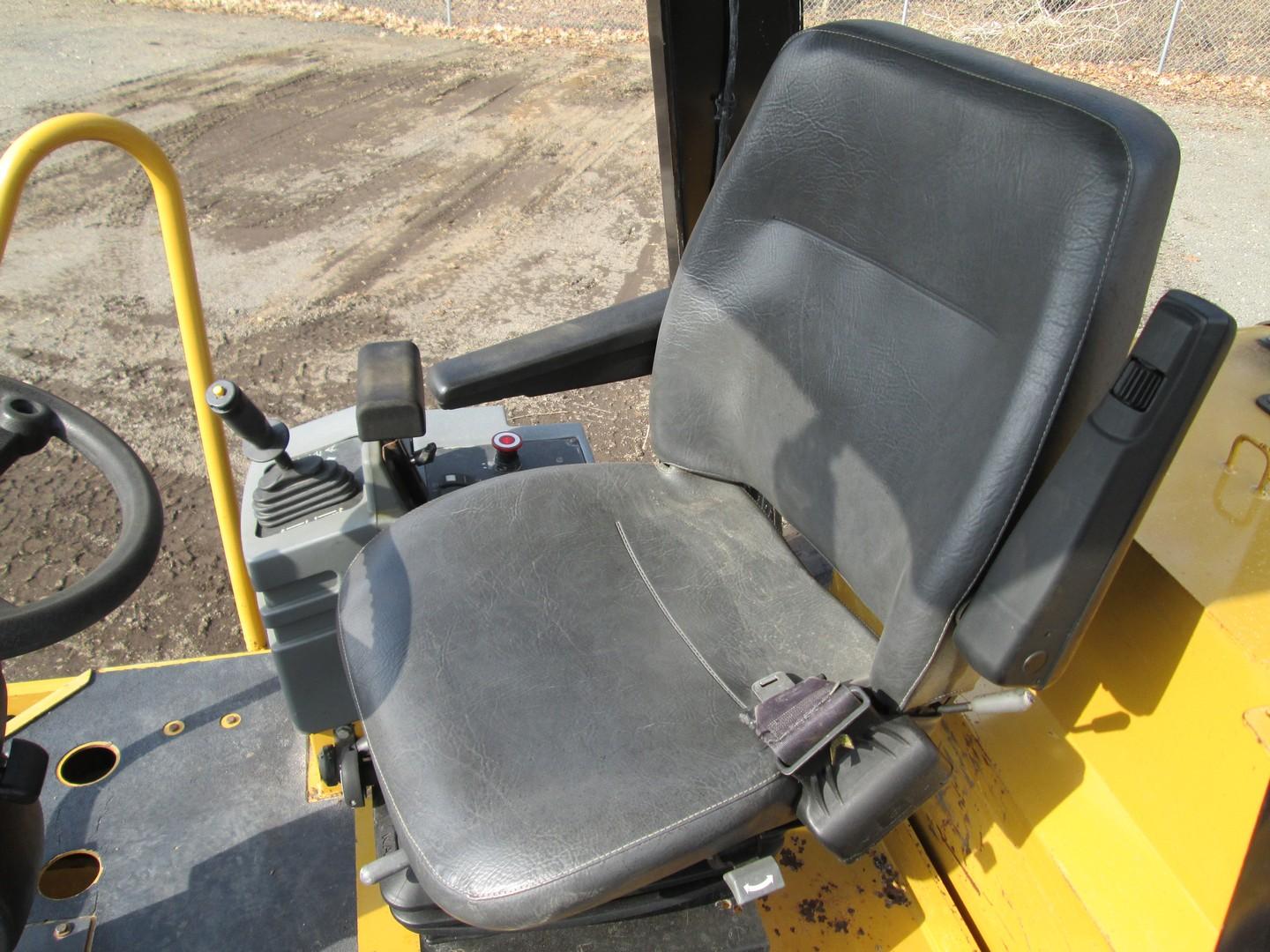 2008 Caterpillar CS54 Smooth Drum Vibratory Roller