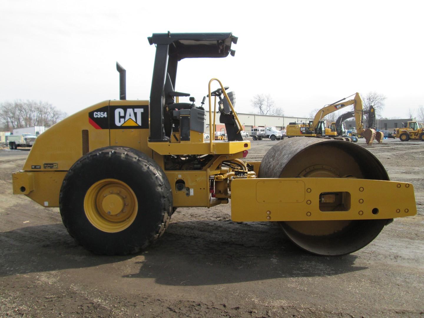 2008 Caterpillar CS54 Smooth Drum Vibratory Roller