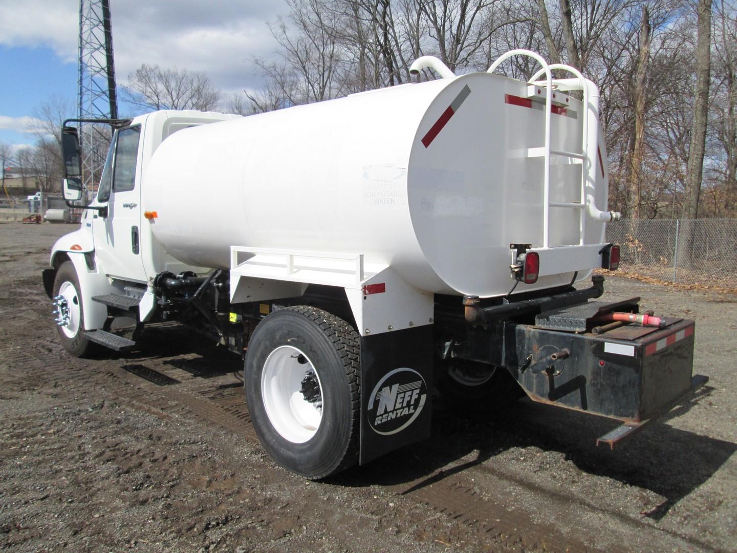 2009 International 4300 S/A Water Truck