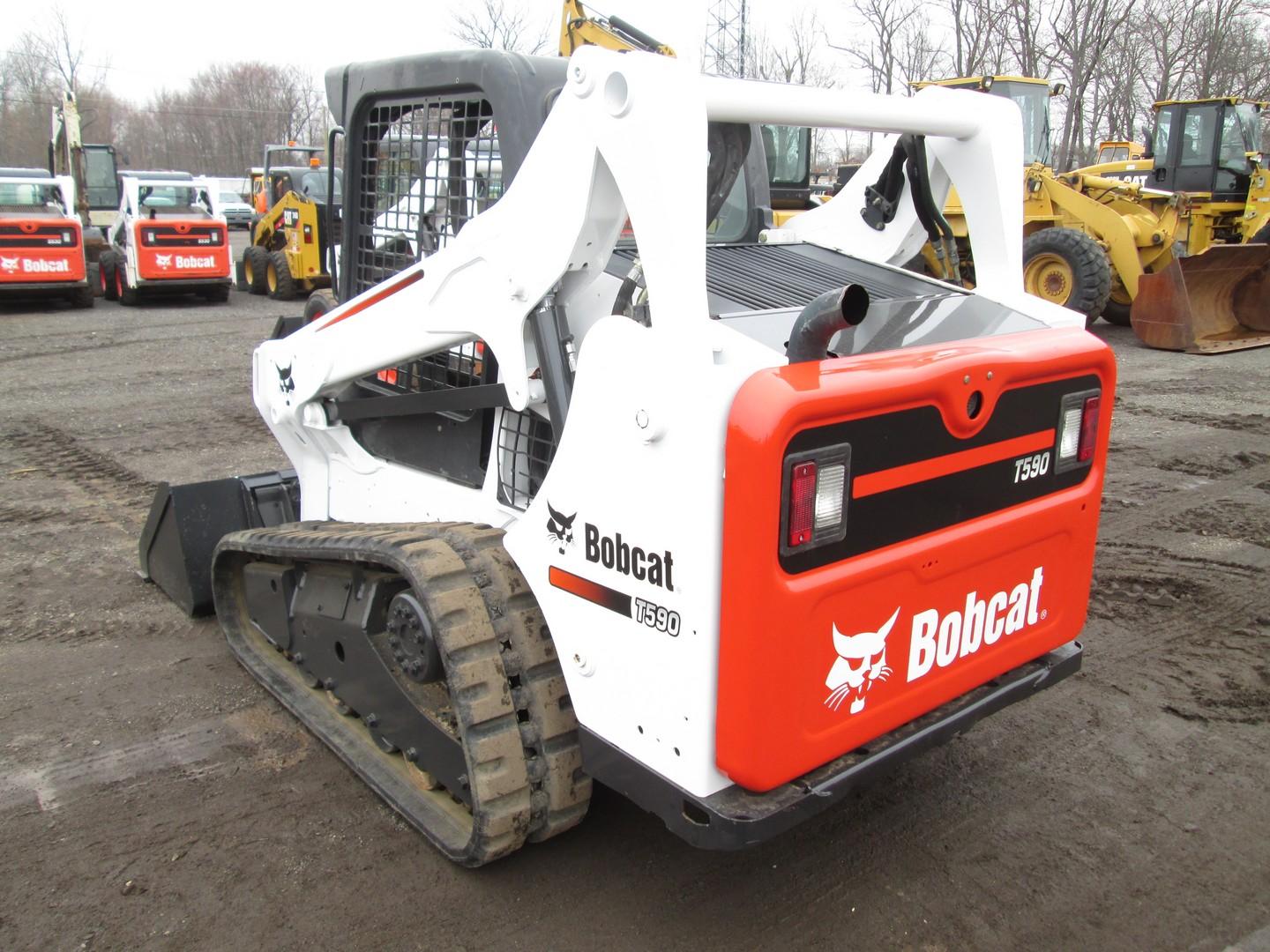 2015 Bobcat T590 Track Skid Steer