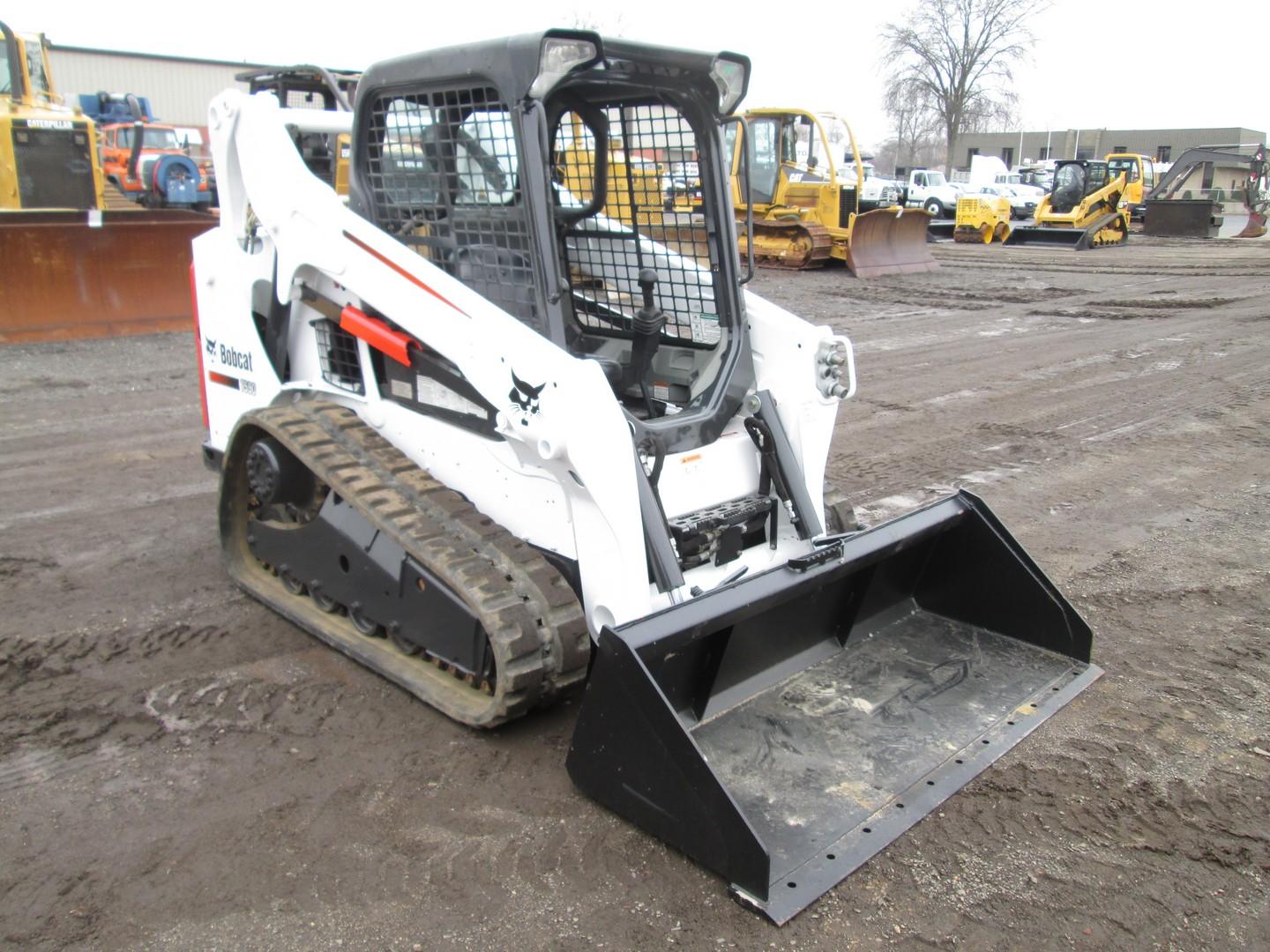 2015 Bobcat T590 Track Skid Steer