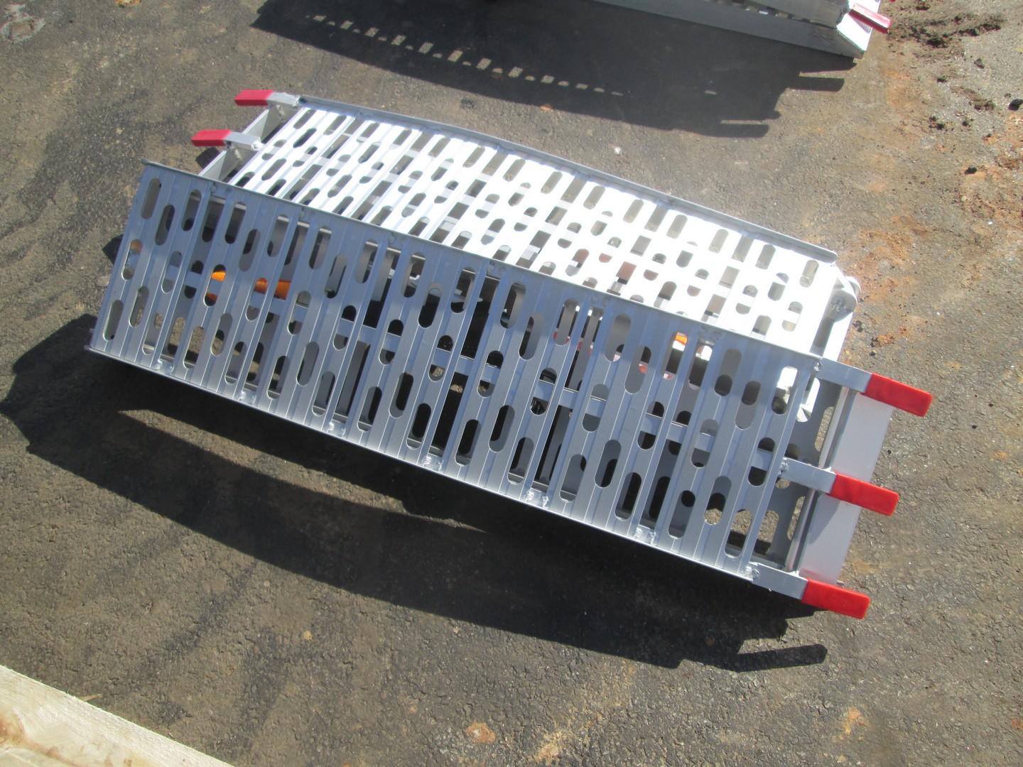 (2) Extreme Max Folding Aluminum Ramps