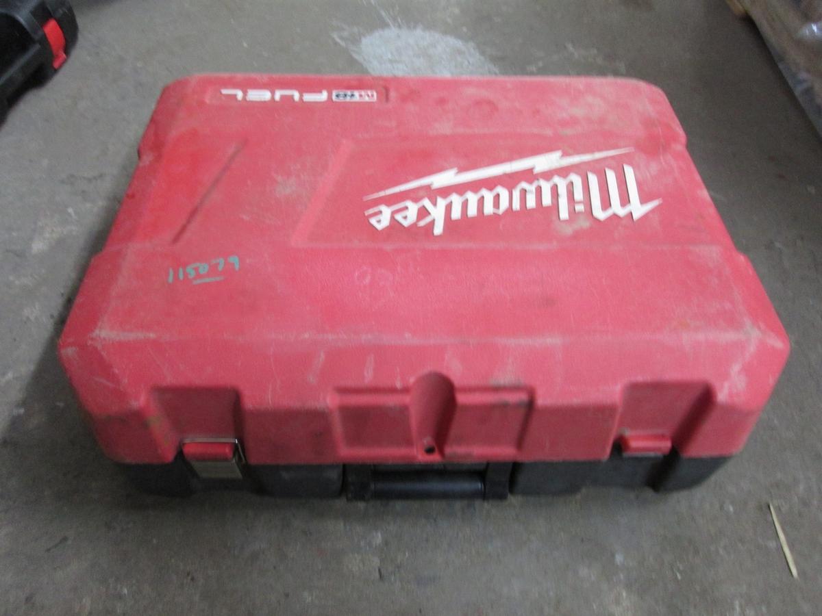 Milwaukee 110V Band Saw With Case