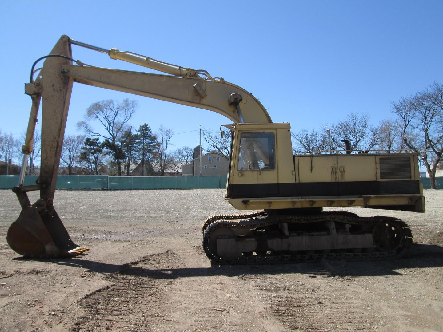 1984 Caterpillar 235 Hydraulic Excavator