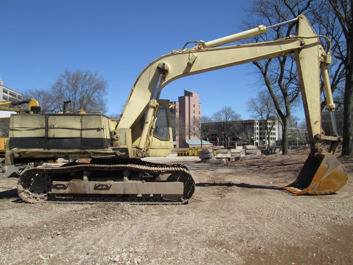 1984 Caterpillar 235 Hydraulic Excavator