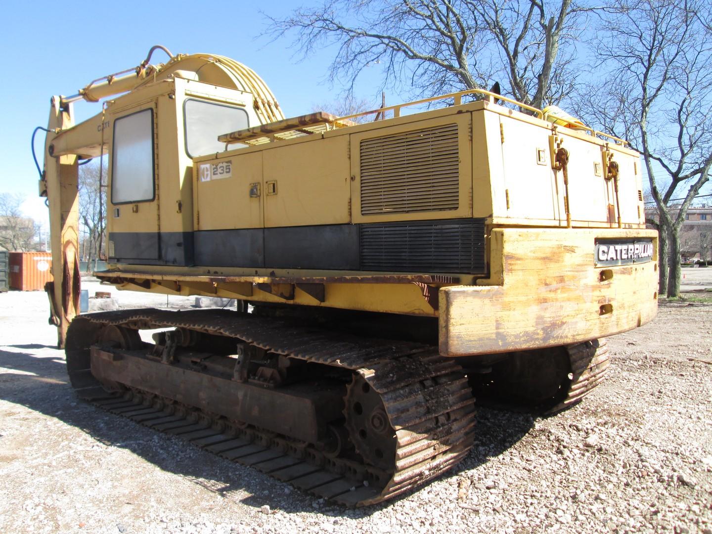 1985 Caterpillar 235B Hydraulic Excavator