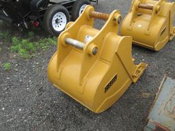 Diesel 30" Excavator Bucket