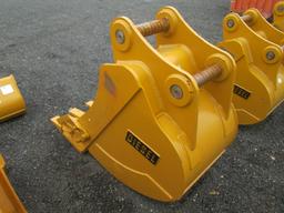 Diesel 30" Excavator Bucket