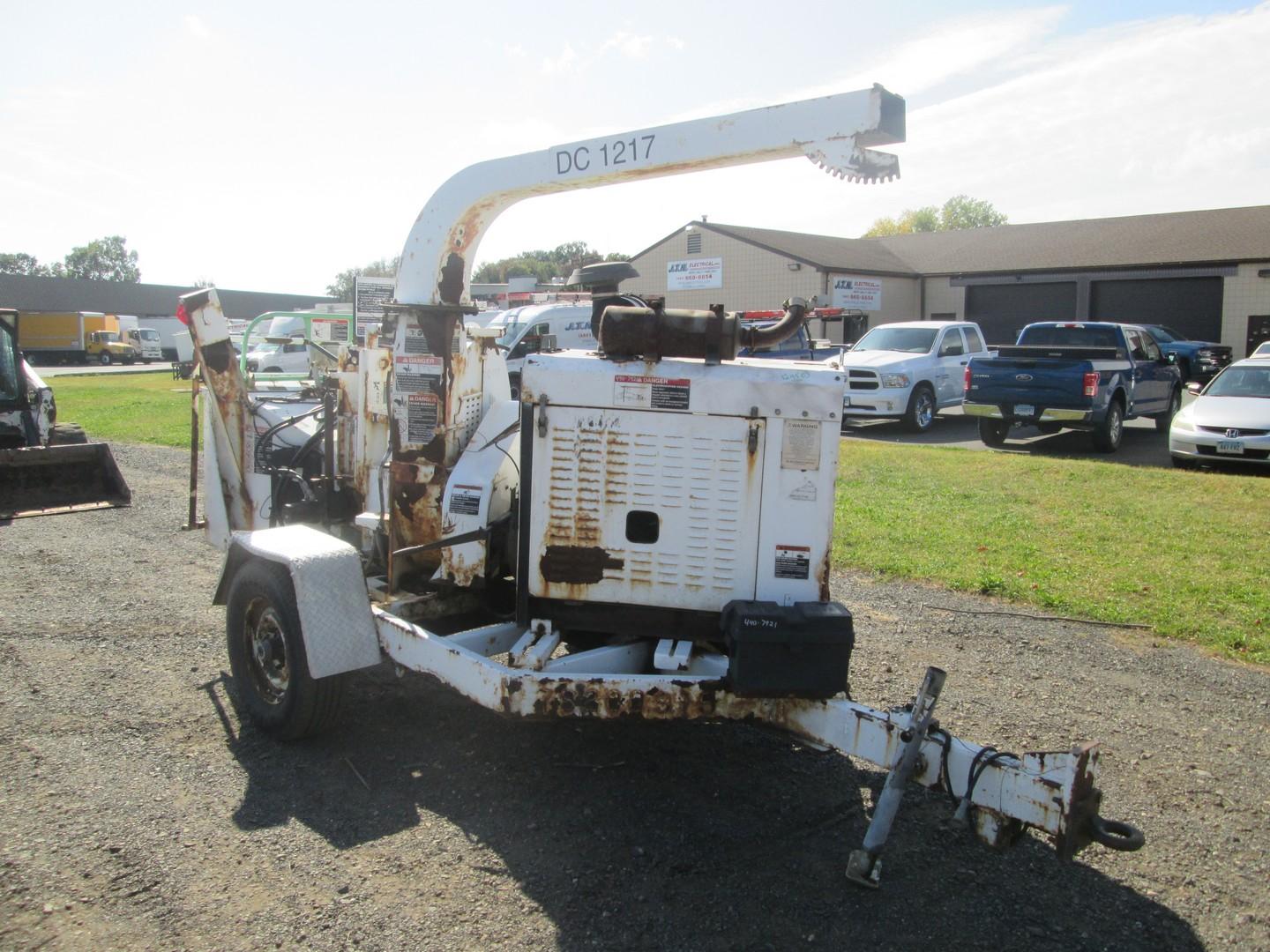 2007 Altec DC1217 Tow Behind Chipper