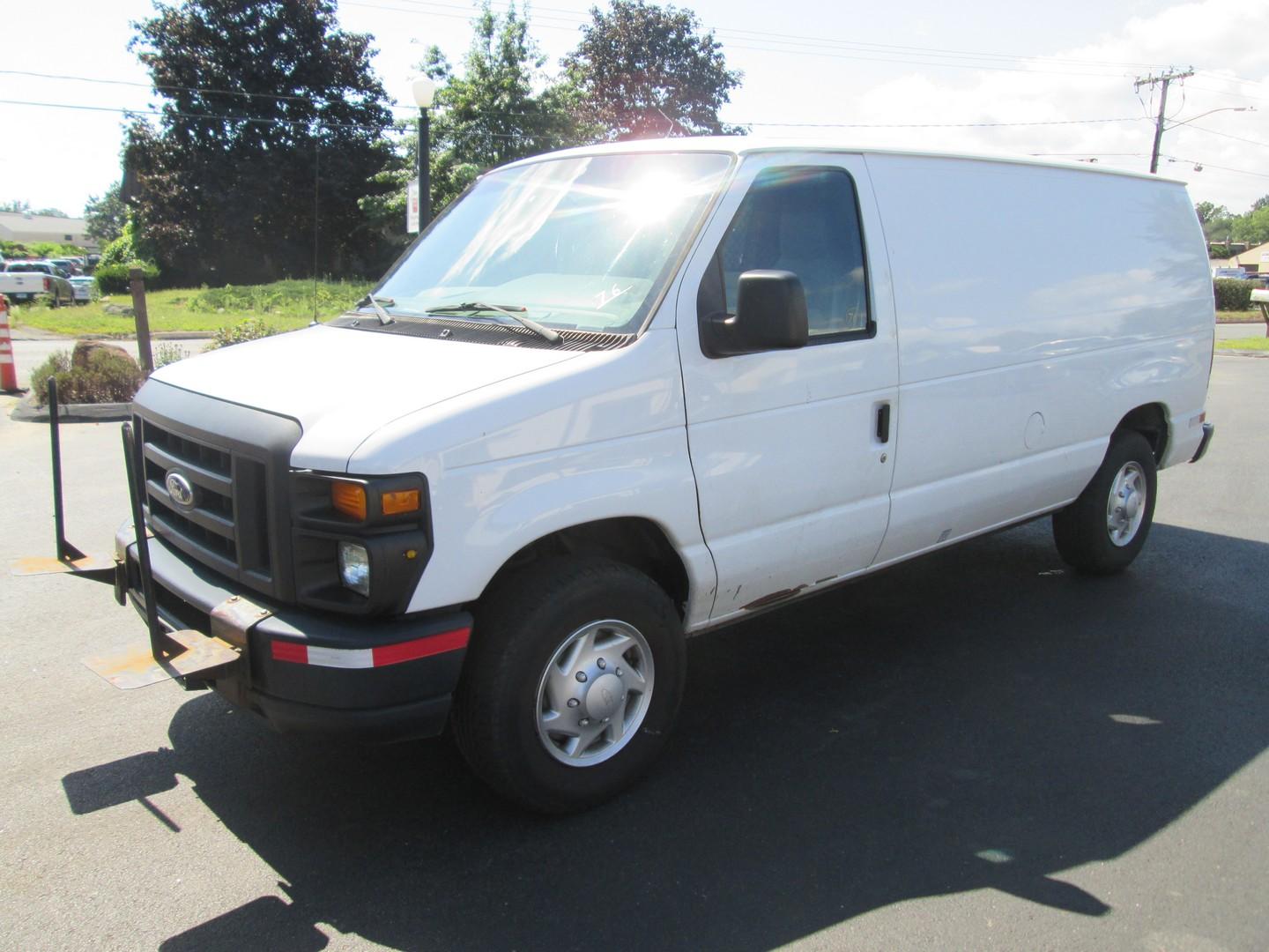 2014 Ford E-250 Van