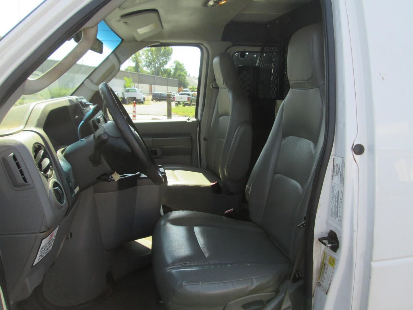 2014 Ford E-250 Van