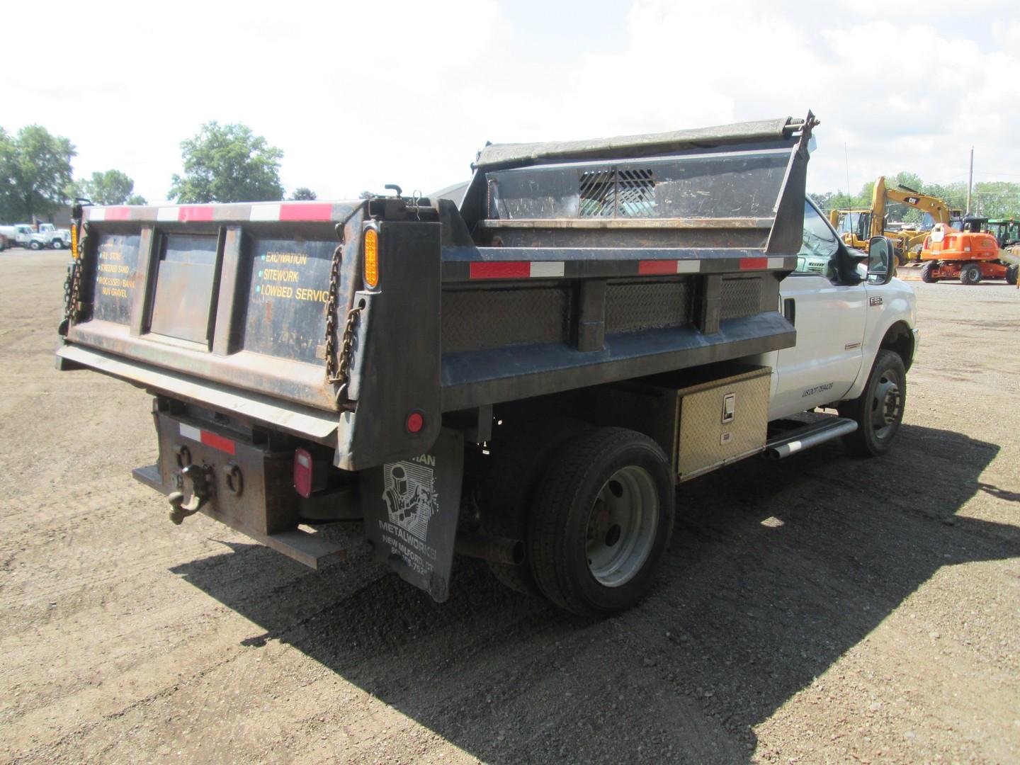 2003 Ford F-550 XL S/A Dump Truck