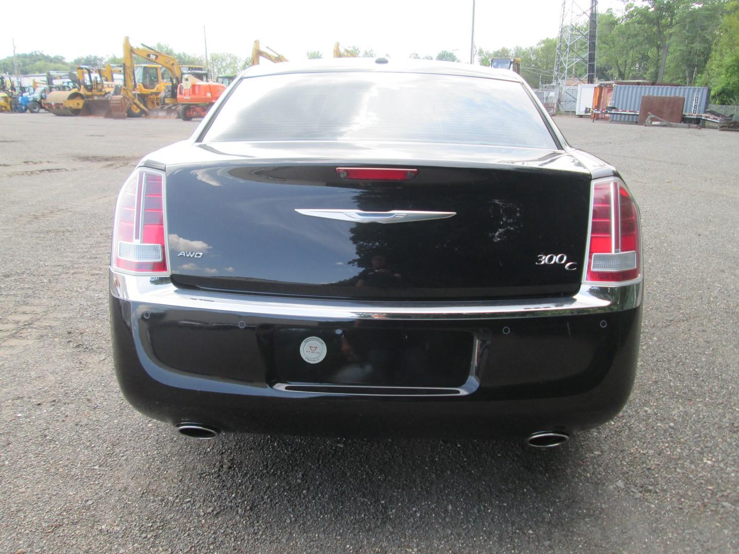 2012 Chrysler 300C 4 Door Sedan