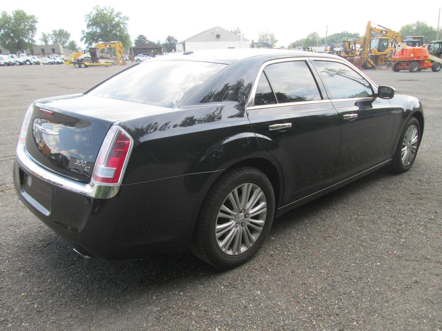 2012 Chrysler 300C 4 Door Sedan