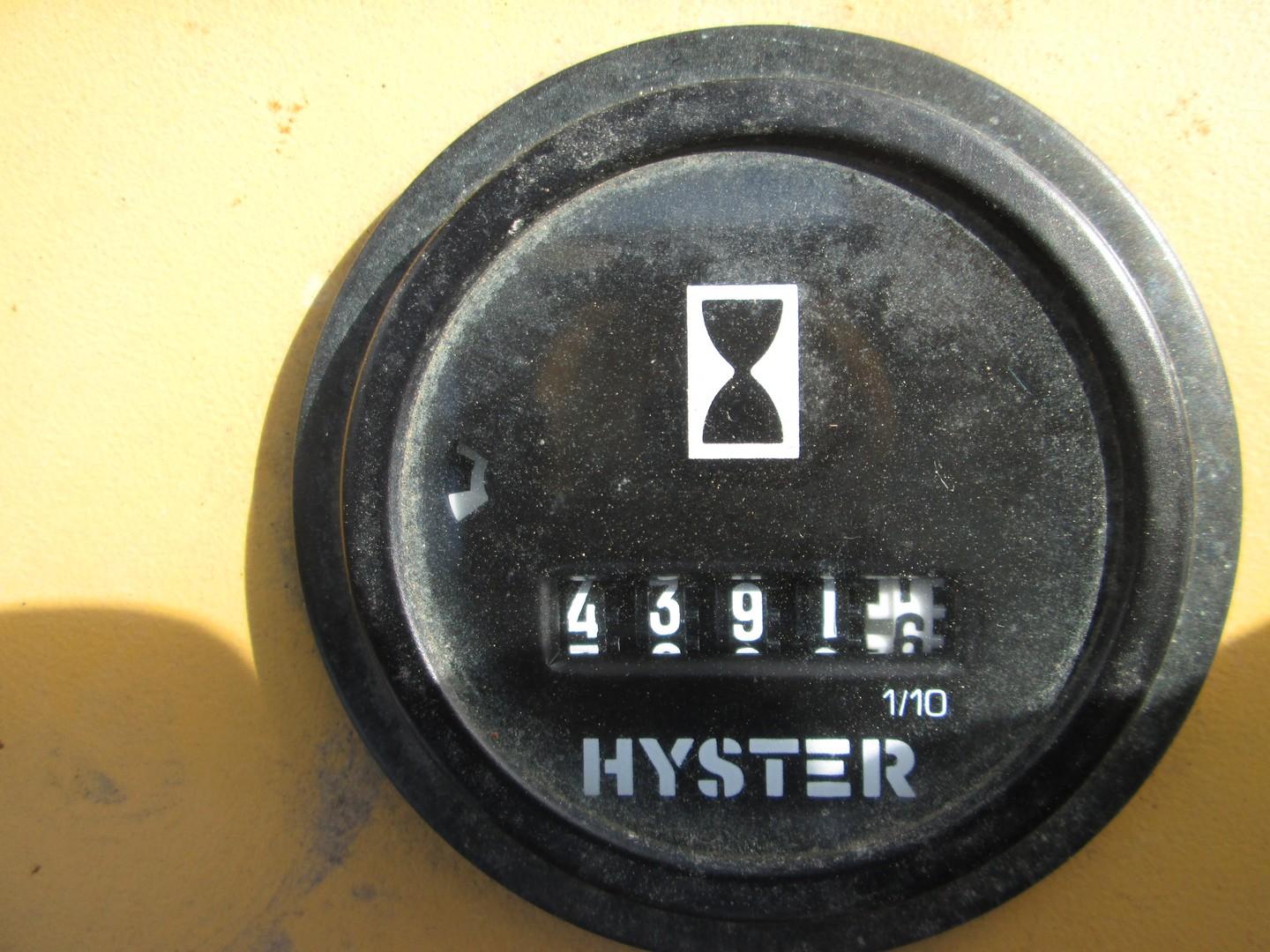 Hyster E35XL Electric Forklift