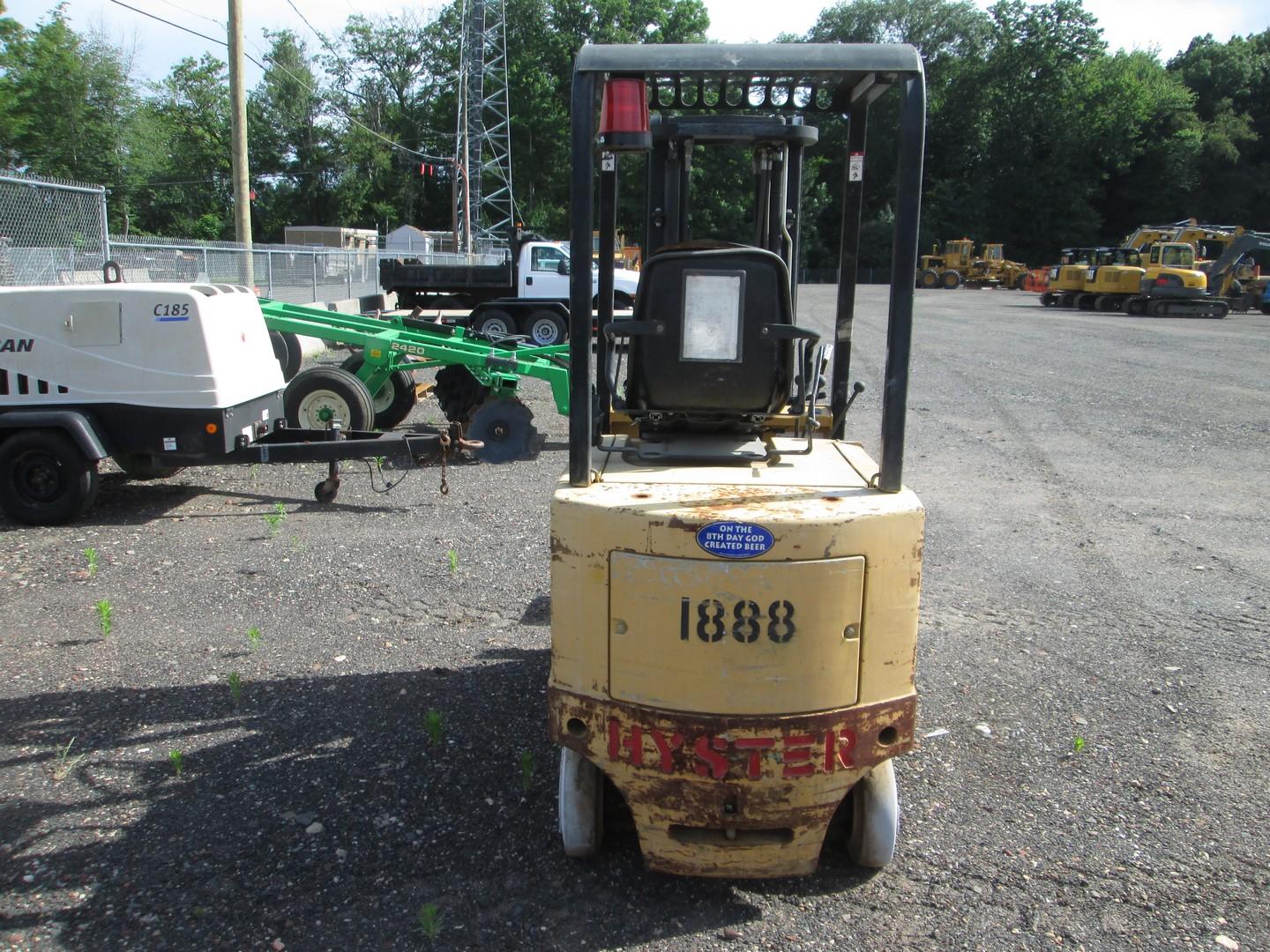 Hyster E35XL Electric Forklift
