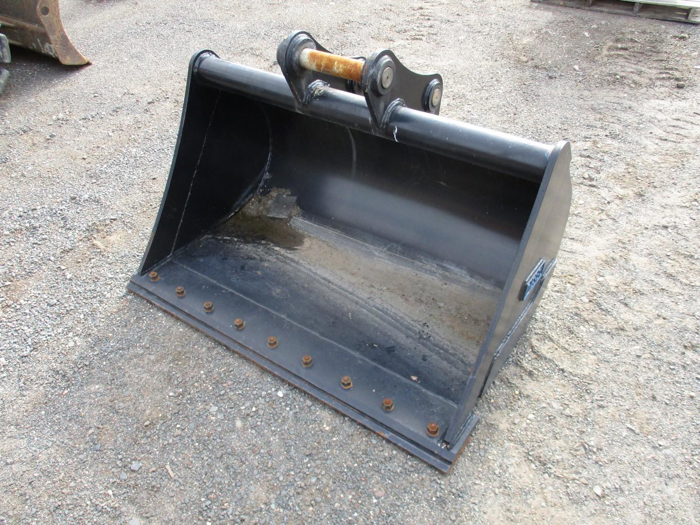 Diesel 48" Excavator Bucket